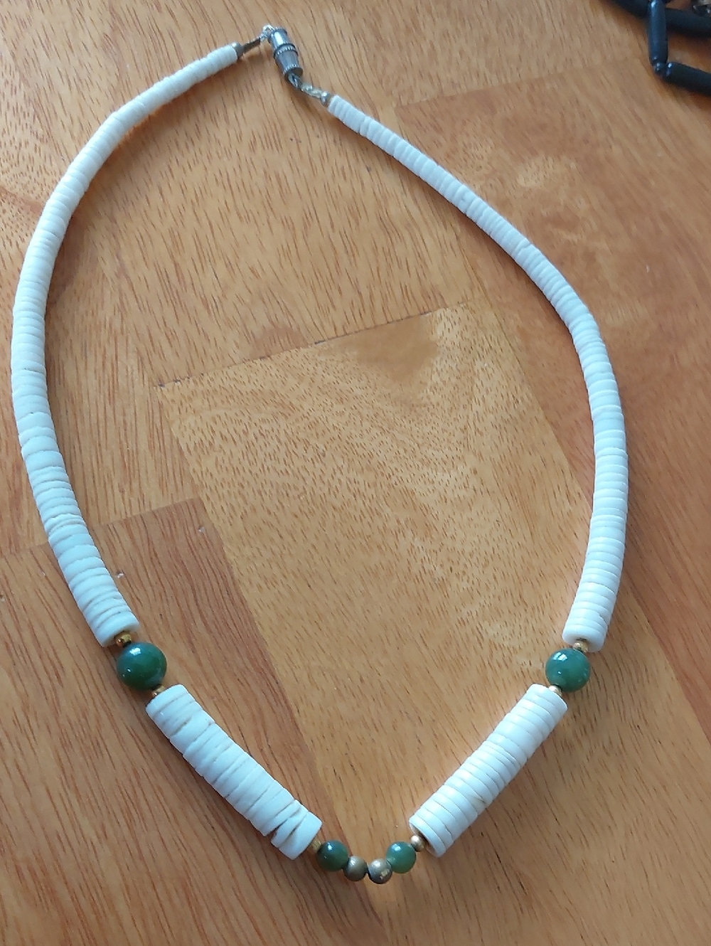 🌸5/$25 Boho White Heishi Shell & Green Jade Bead Surfer Choker Necklace
